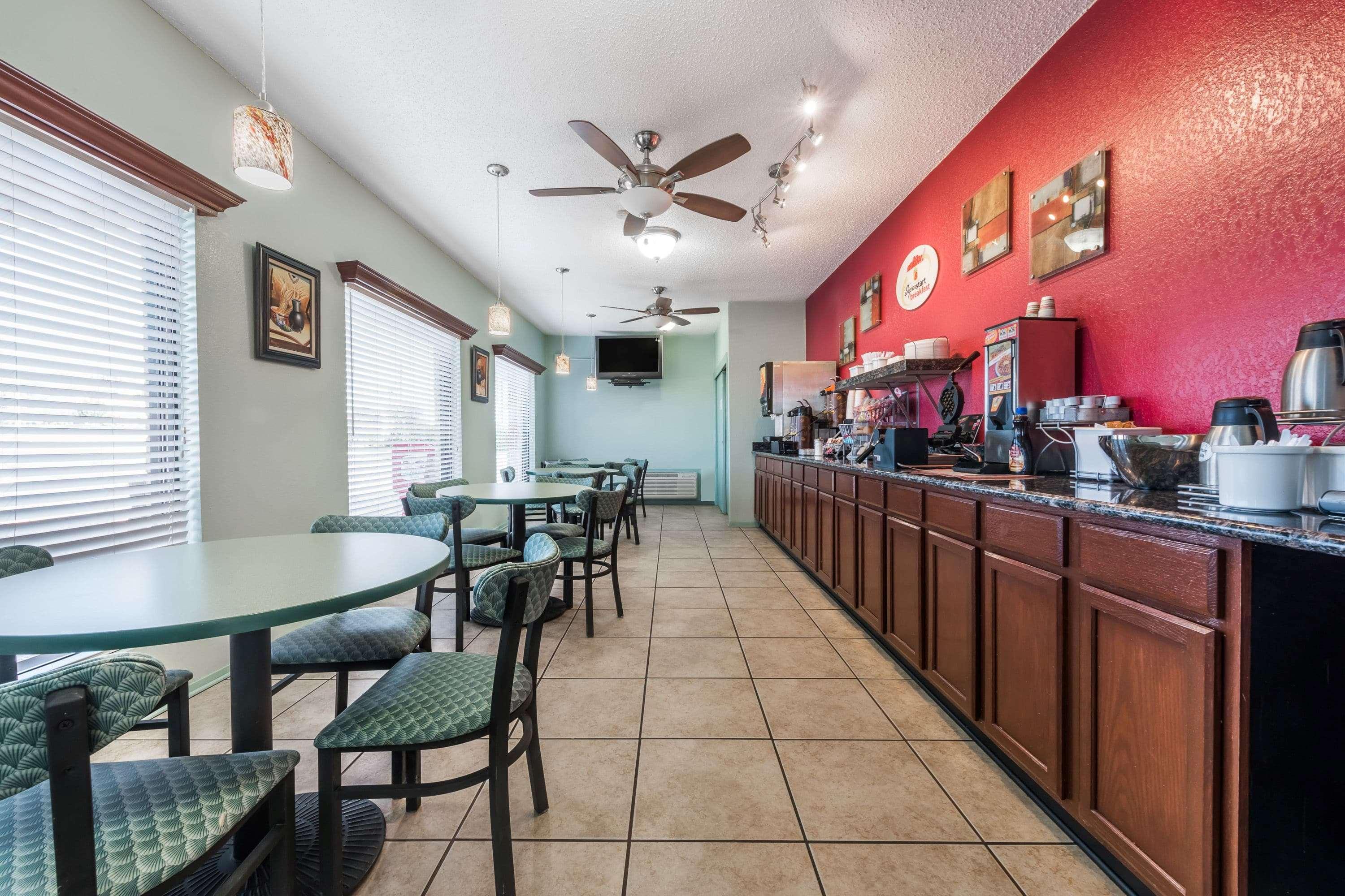 Super 8 By Wyndham Waco/Mall Area Tx Екстер'єр фото