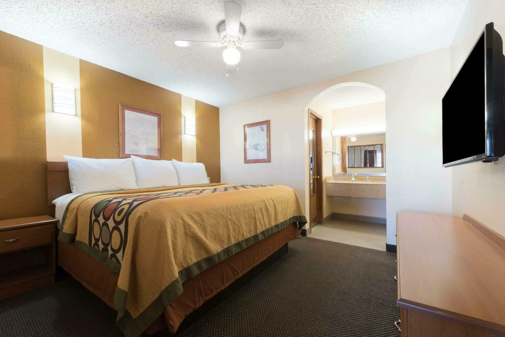 Super 8 By Wyndham Waco/Mall Area Tx Екстер'єр фото